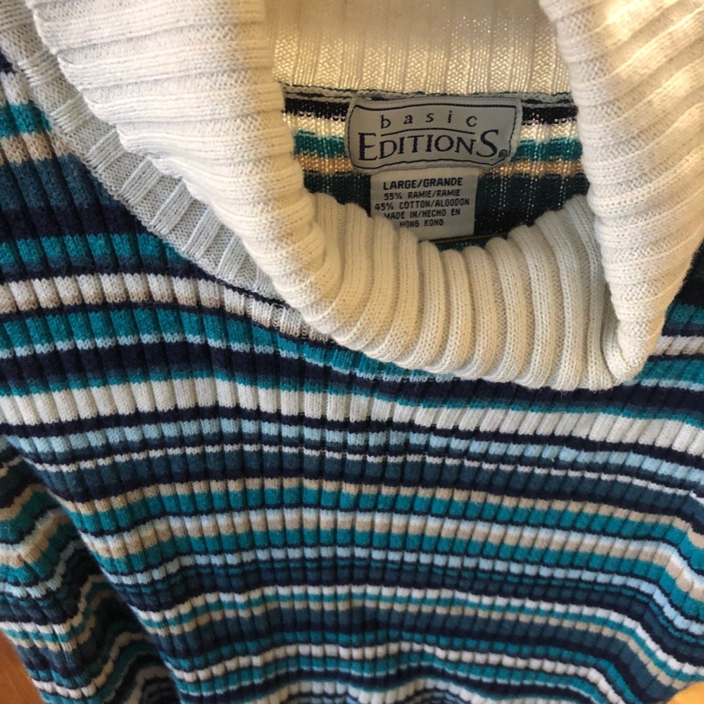 Basic editions turtleneck vest sleeveless multi